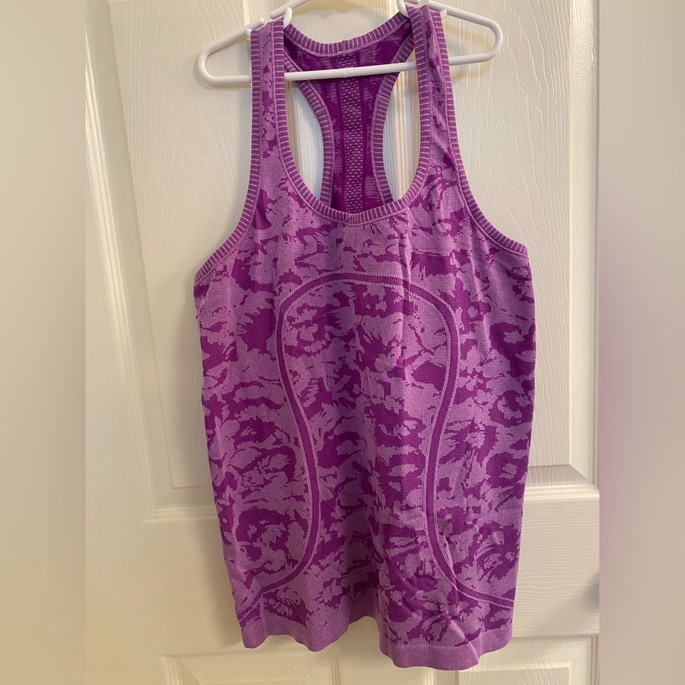 Lululemon tank top